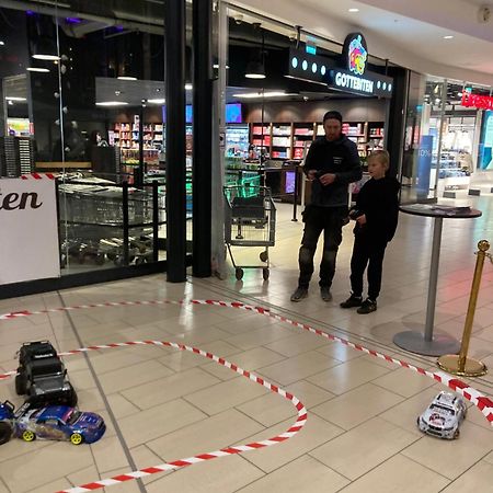Lugnt Och Centralt Stromstad Luaran gambar
